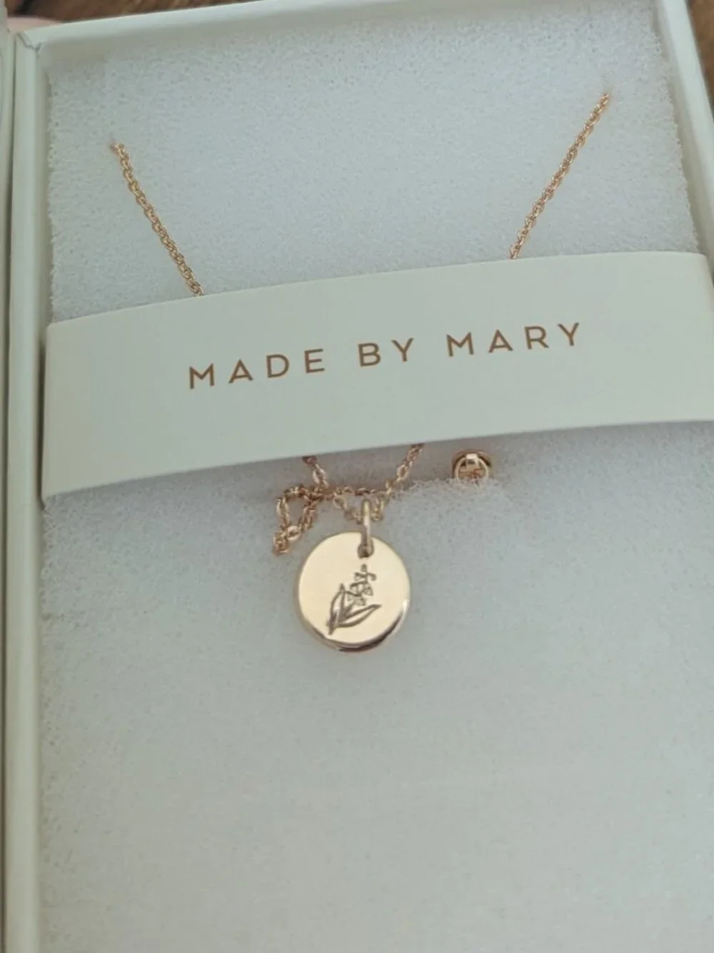 Made By Mary 3/8 May Birth flower necklace